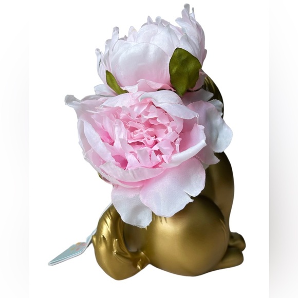 DISNEY PARKS ANN SHEN ARISTOCATS MARIE GOLD STATUE VASE PEONIES - Picture 5 of 6